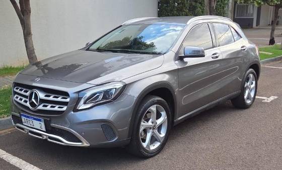 MERCEDES-BENZ GLA 200 1.6 CGI FLEX ADVANCE 7G-DCT